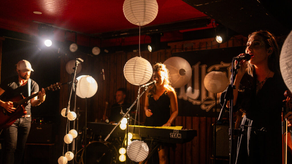 Carron At Whelan’s, Dublin (Live Show Review)