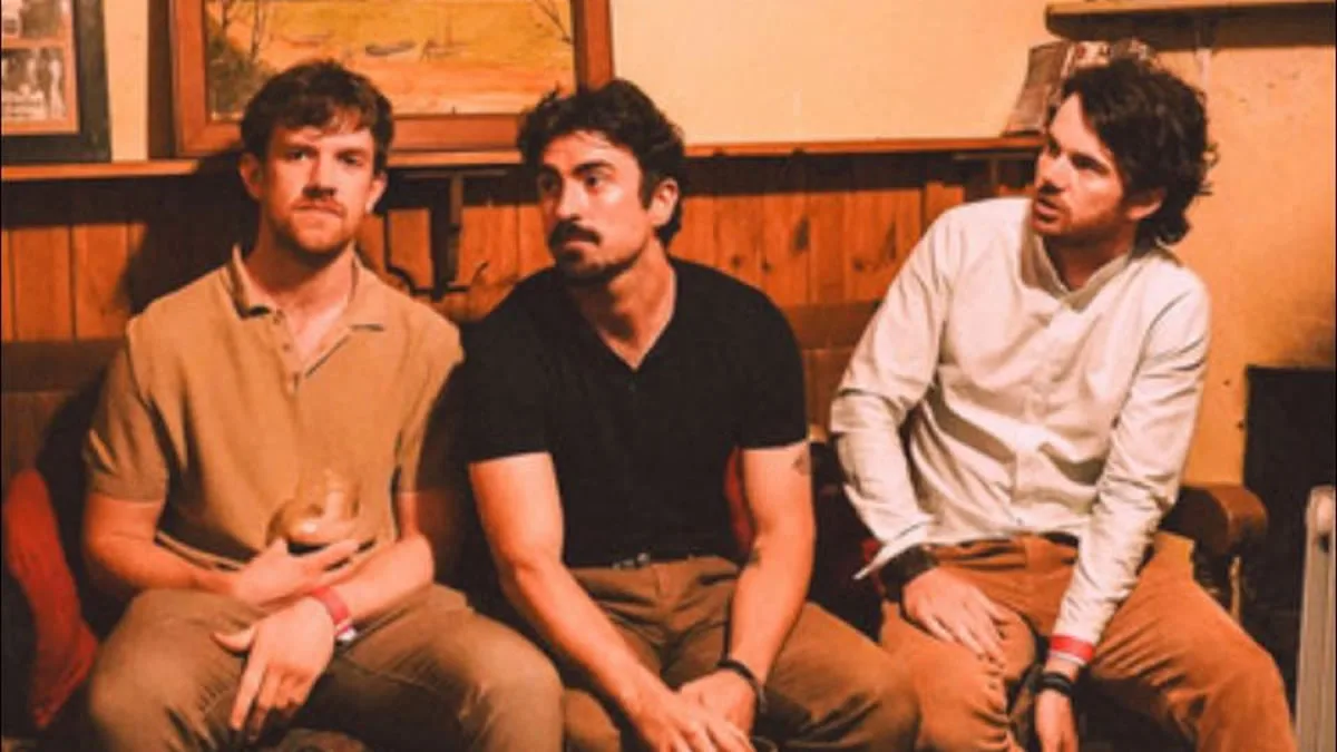 Amble hit number one as debut album “Reverie” makes waves